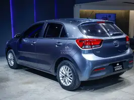 2020  Kia Rio - Image 12