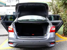 2018  Nissan Sentra - Image 16