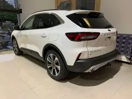 2024  Ford Escape - Image 12