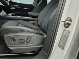 2024  Audi Q8 - Image 42