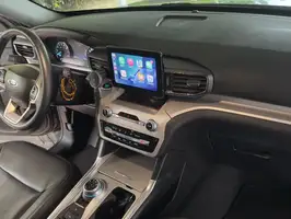 2023  Ford Explorer - Image 9