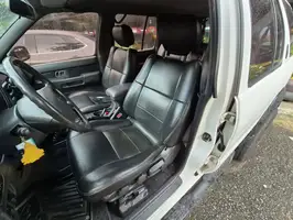 2000  Nissan Pathfinder - Image 40