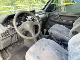 2005  Mitsubishi Unknown - Image 28