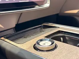 2025  Volvo Unknown - Image 22