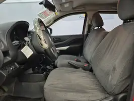 2019  Nissan Np300 - Image 20