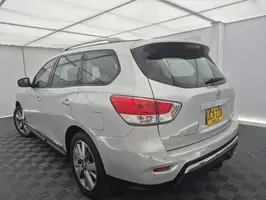 2015  Nissan Pathfinder - Image 14