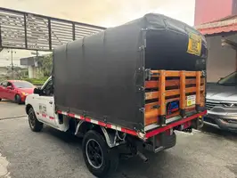 2015  Nissan Frontier - Image 13