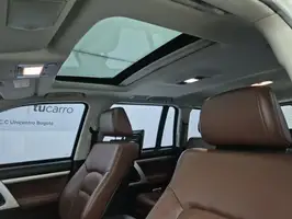 2019  Toyota Land - Image 18