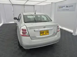 2011  Nissan Sentra - Image 14