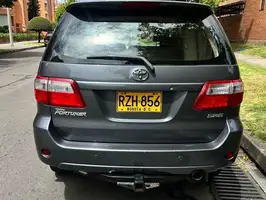 2010  Toyota Fortuner - Image 27