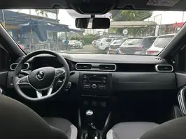 2023  Renault Duster - Image 15