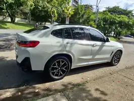2022  Bmw X4 - Image 15