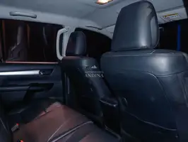 2020  Toyota Hilux - Image 9