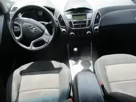 2012  Hyundai Tucson - Image 35