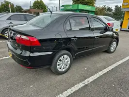 2017  Volkswagen Voyage - Image 25