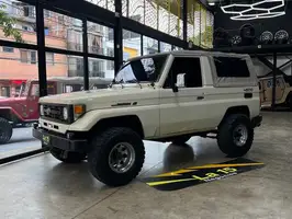 1995  Toyota Land - Image 7
