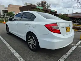 2012  Honda Civic - Image 13