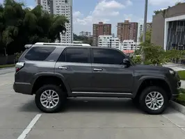 2017  Toyota 4Runner - Image 29