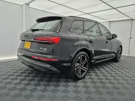 2022  Audi Q7 - Image 14
