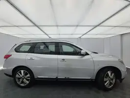 2015  Nissan Pathfinder - Image 20