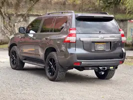 2011  Toyota Prado - Image 17