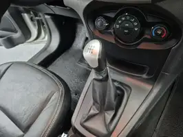 2011  Ford Fiesta - Image 24