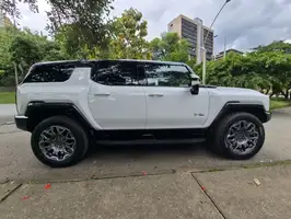 2025  Gmc Unknown - Image 35