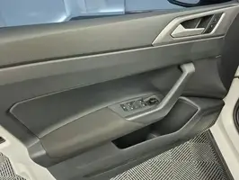 2023  Volkswagen Nivus - Image 19