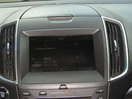 2016  Ford Edge - Image 39