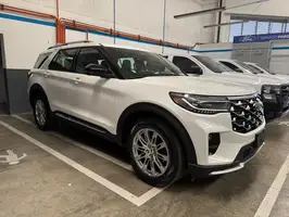 2025  Ford Explorer - Image 19