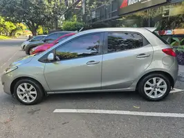 2014  Mazda 2 - Image 9