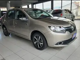 2018  Renault Logan - Image 10