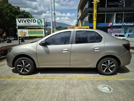 2019  Renault Logan - Image 10