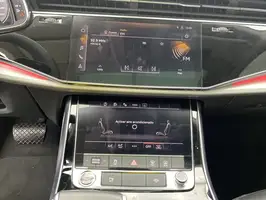 2022  Audi Q8 - Image 25