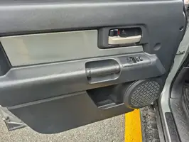 2012  Toyota Fj - Image 20