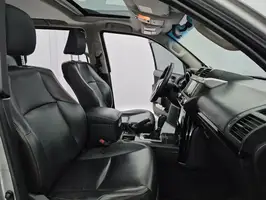 2017  Toyota Prado - Image 18
