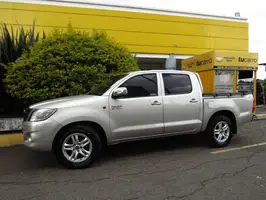 2013  Toyota Hilux - Image 8