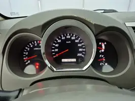 2011  Toyota Fortuner - Image 44