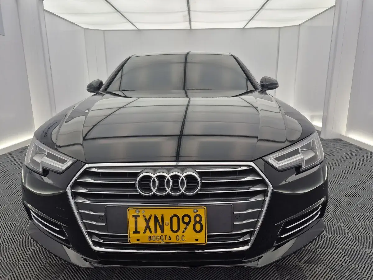 2017  Audi A4