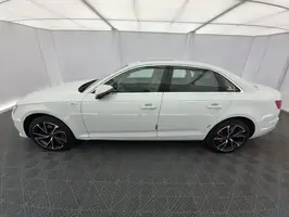 2017  Audi A4 - Image 5