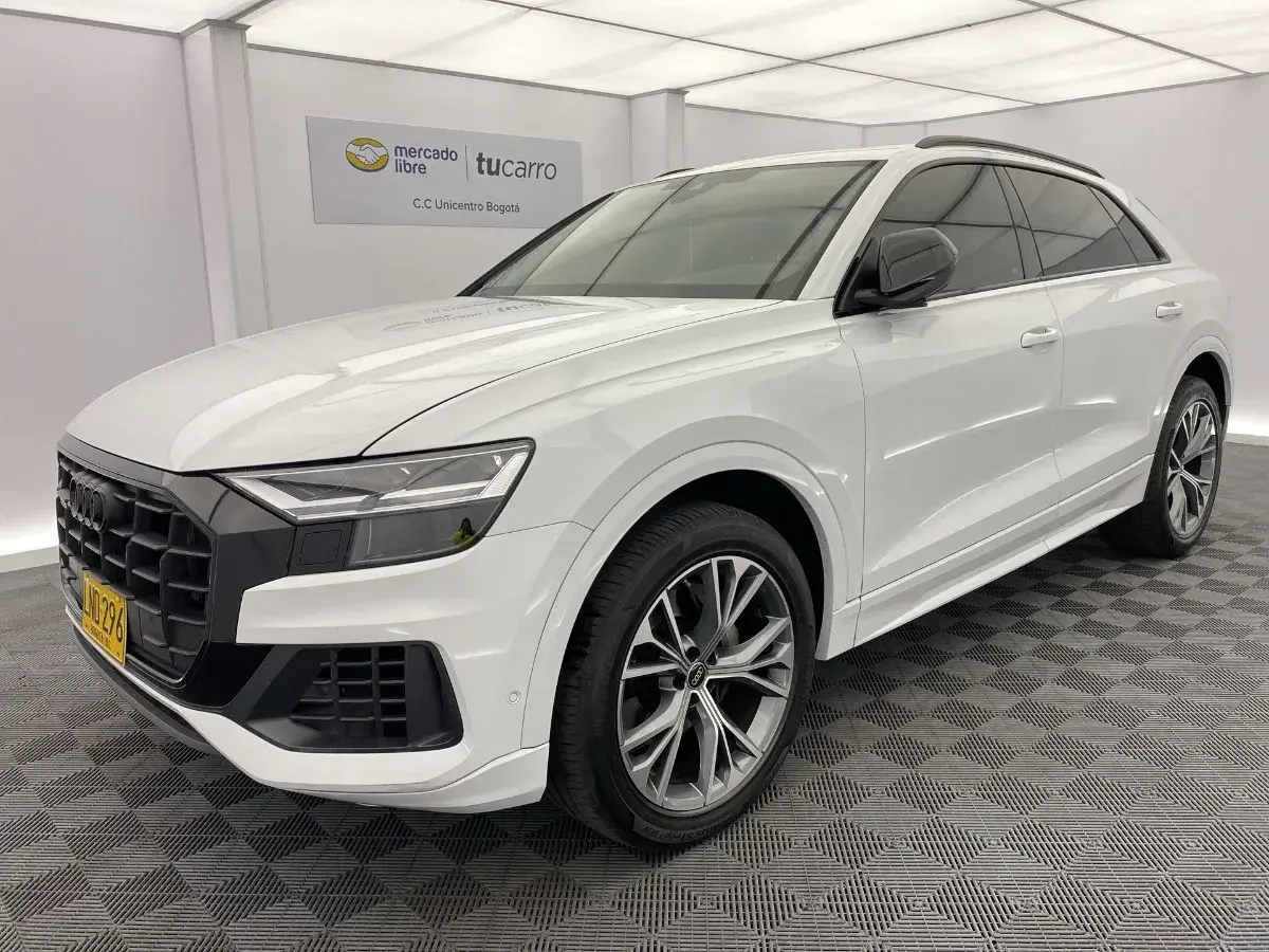 2022  Audi Q8