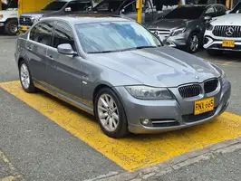 2012  Bmw Serie - Image 2