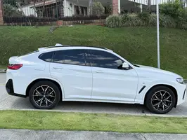 2022  Bmw X4 - Image 2