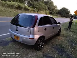 2006  Chevrolet Corsa - Image 4