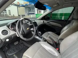 2011  Chevrolet Cruze - Image 4