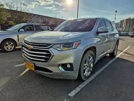 2019  Chevrolet Traverse - Image 2