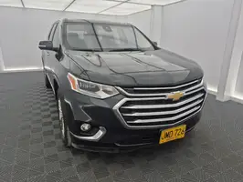 2020  Chevrolet Traverse - Image 2