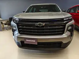 2025  Chevrolet Traverse - Image 2