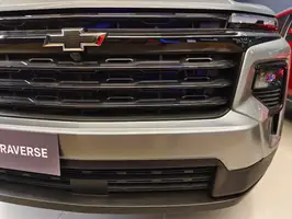 2025  Chevrolet Traverse - Image 3
