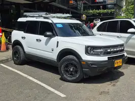 2021  Ford Bronco - Image 2